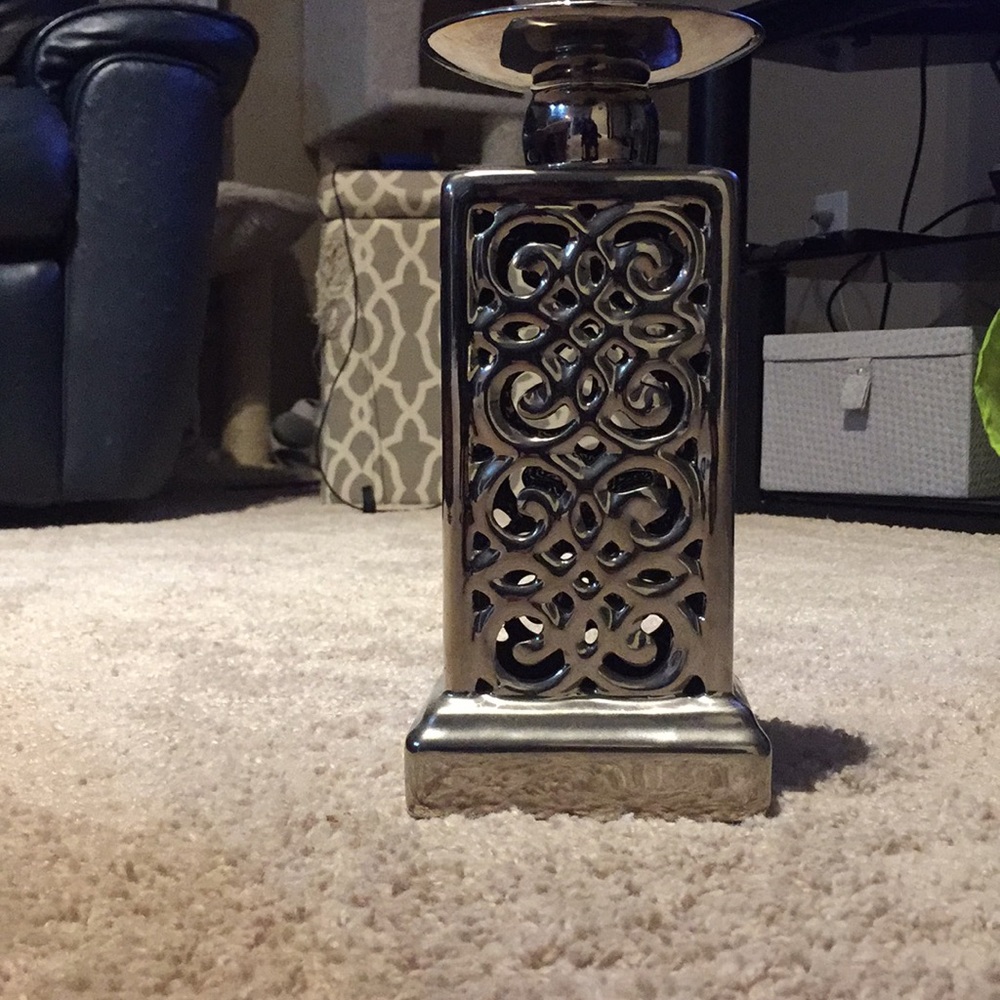 Candle holder